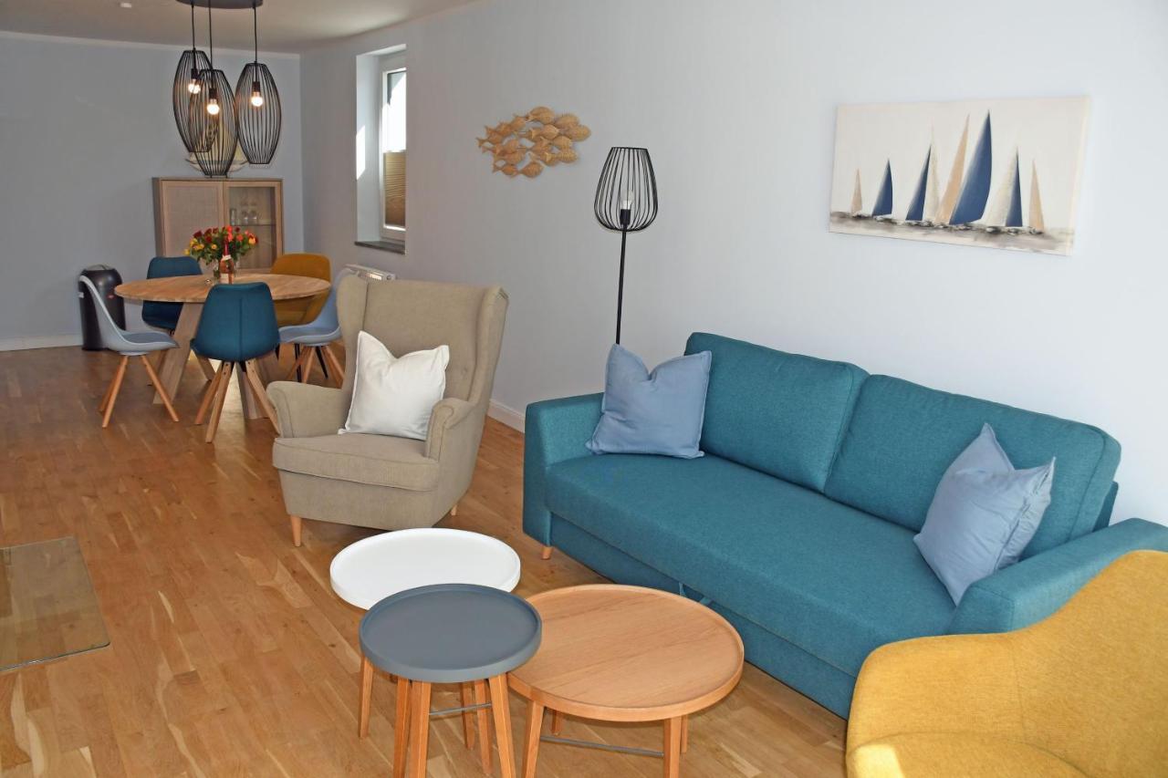 Schoene Ferienwohnungen Mit Kamin Im Ostseebad Sellin Exterior photo